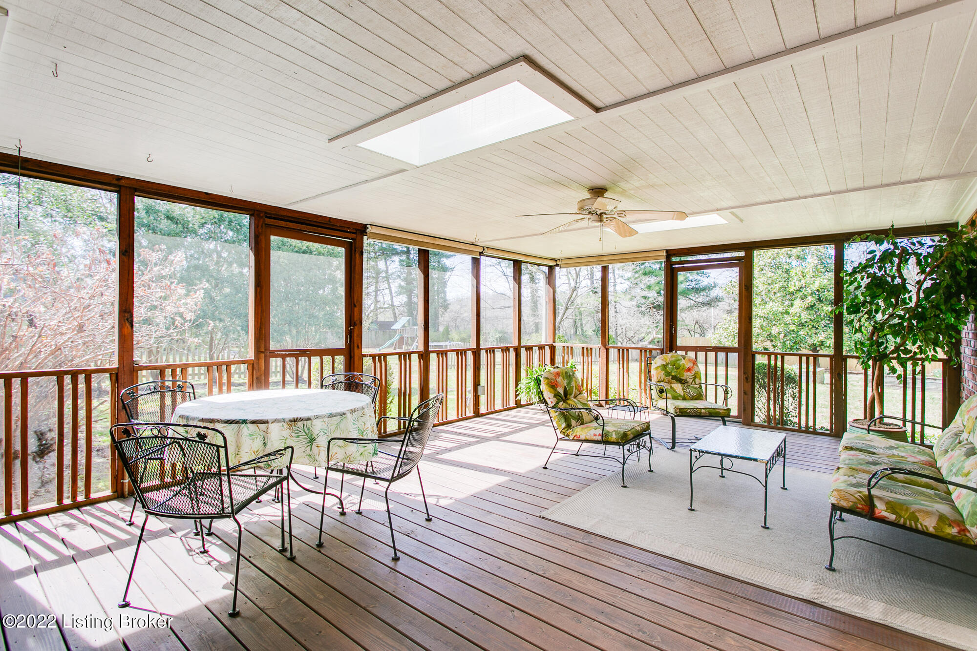 6109 Rodes Drive Louisville, KY 40222 - Photo 15 of 31 Screened Porch