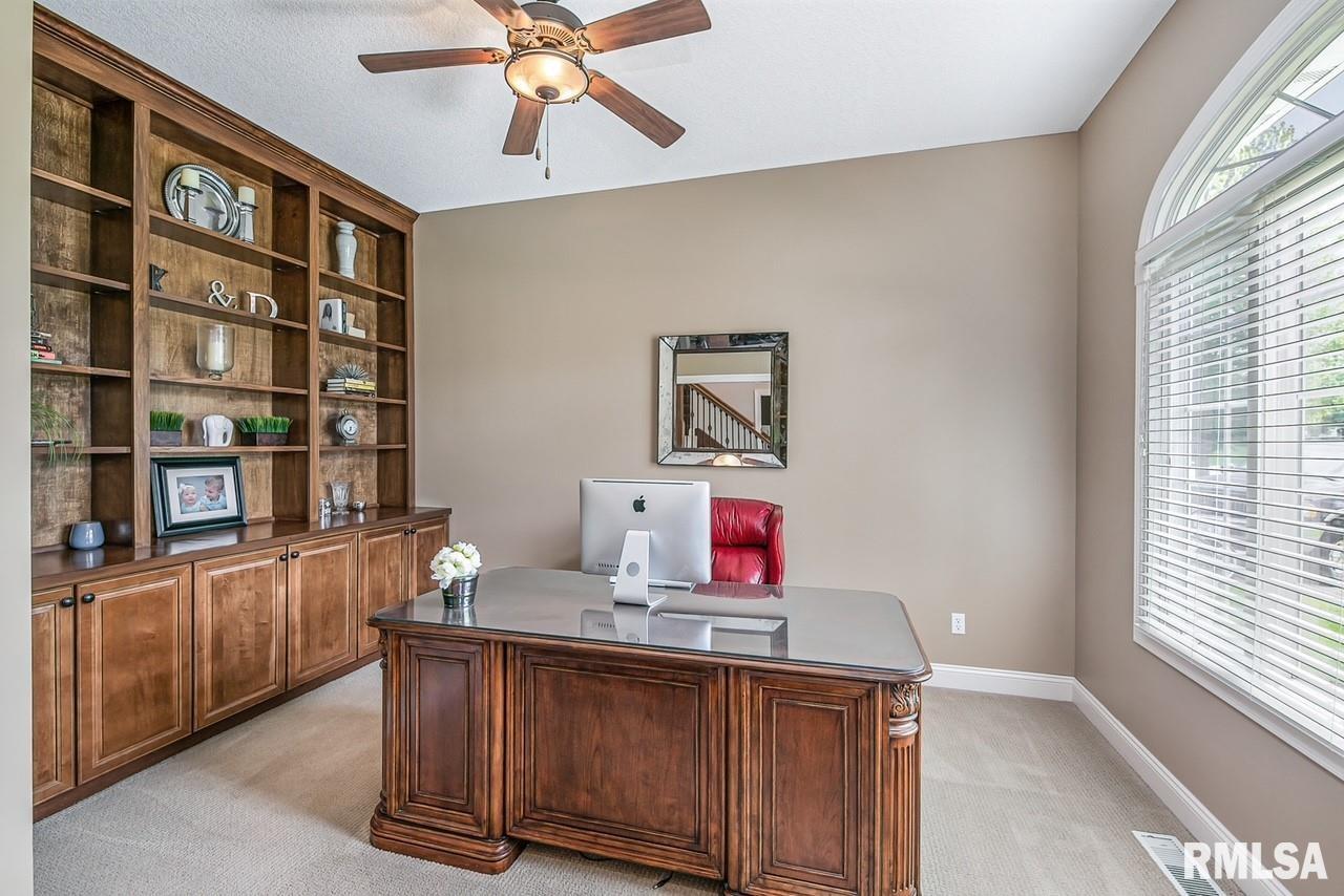 5809 Remington Road North Bettendorf, IA 52722 - Photo 5 of 50 Gallery Image 5