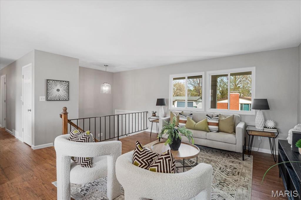 321 Roanoke Drive Belleville, IL 62221 - Photo 4 of 30