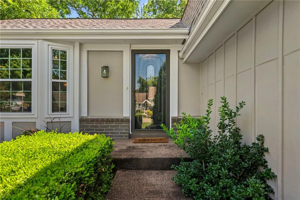 8205 Caenen Lake Road Lenexa, KS 66215 - Photo 2 of 51 Gallery Image 2
