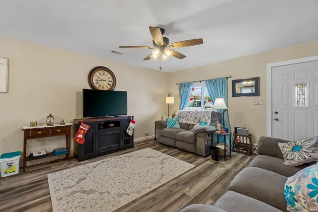 $129,900 | 904 East Bradford Street, Marion, IN 46952