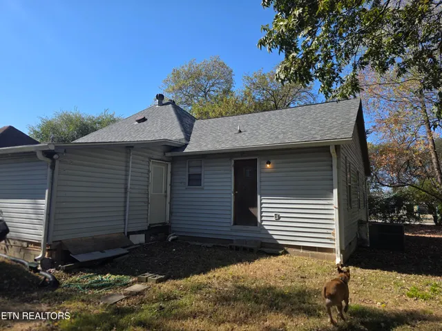 $269,900 | 1208 Monroe Avenue, Maryville, TN 37804