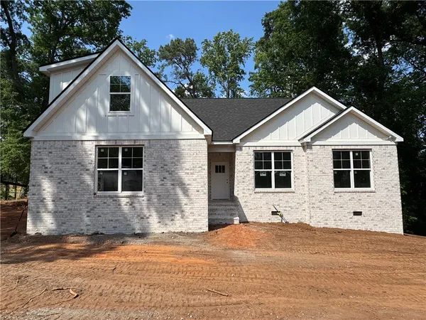 $605,000 | 513 Quail Hollow Road, Anderson, SC 29621