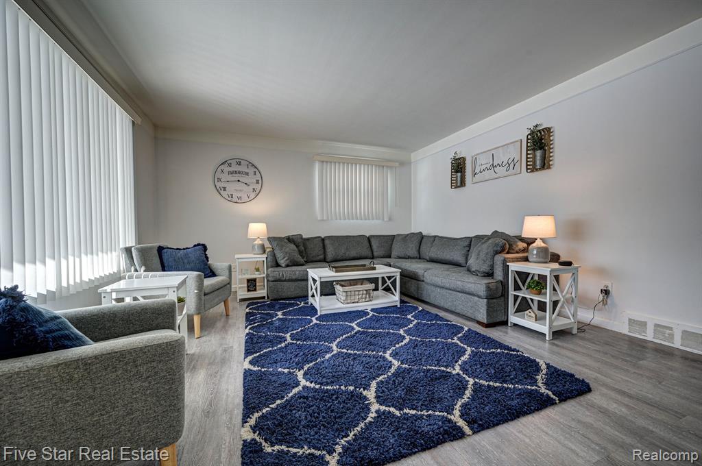 8350 North Henry Ruff Road Westland, MI 48185 - Photo 10 of 47 Gallery Image 10