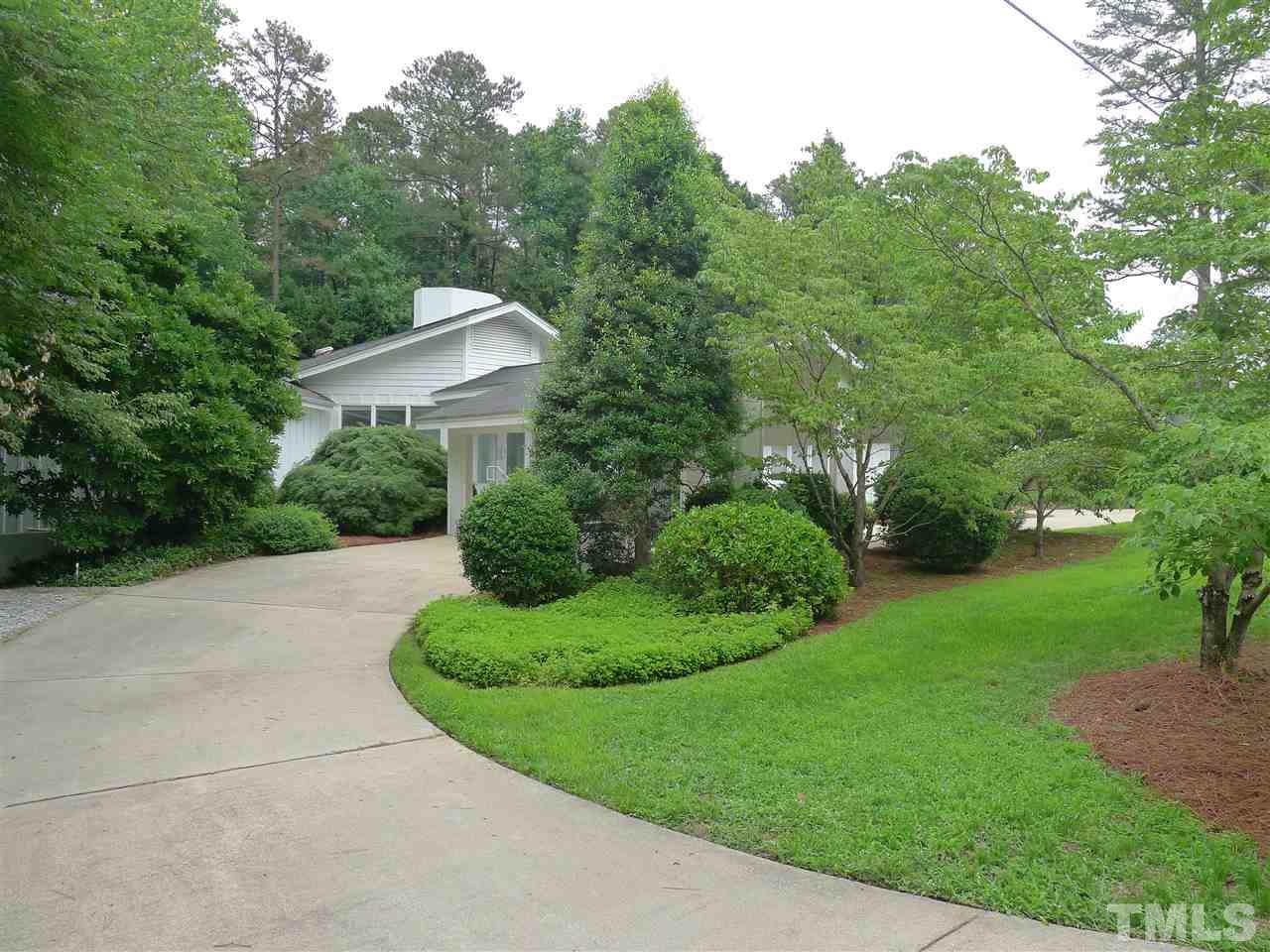 3408 Edgemont Drive Raleigh, NC 27612 - Photo 2 of 17