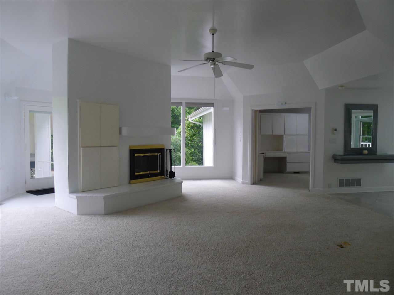 3408 Edgemont Drive Raleigh, NC 27612 - Photo 4 of 17