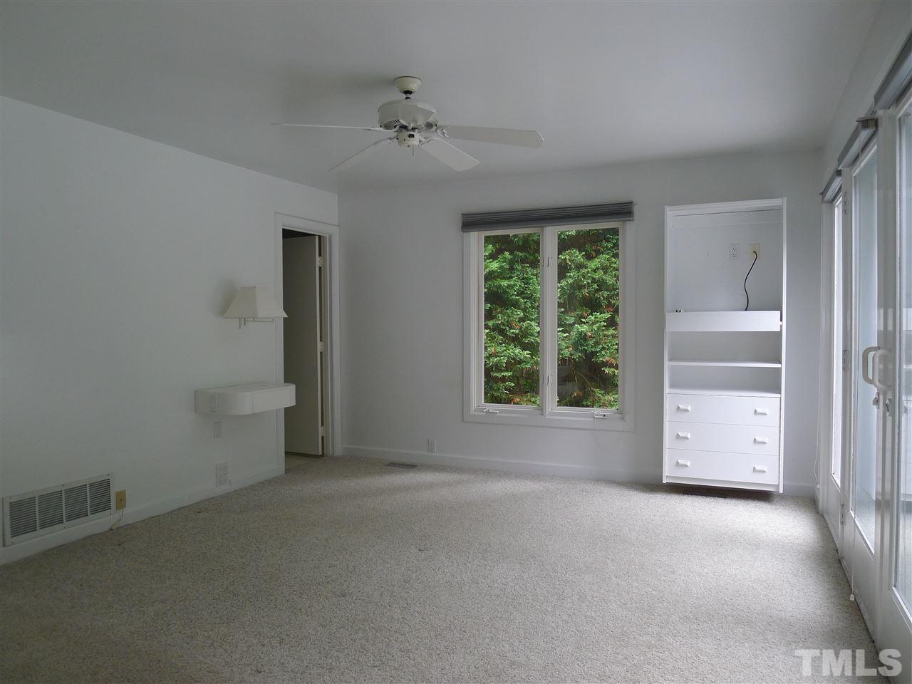 3408 Edgemont Drive Raleigh, NC 27612 - Photo 9 of 17