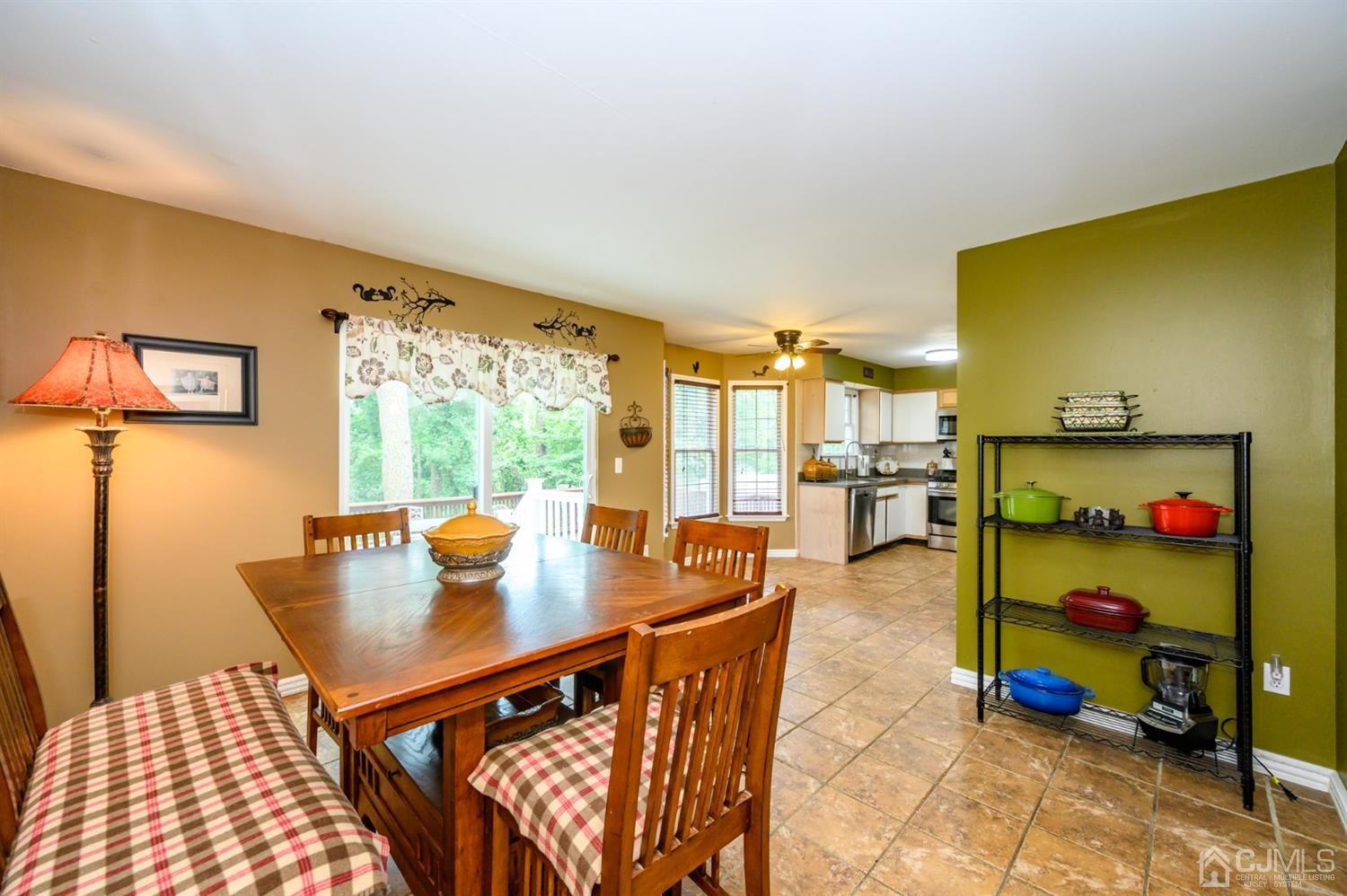 373 Yeoman Road Manahawkin, NJ 08050 - Photo 12 of 33 Gallery Image 12