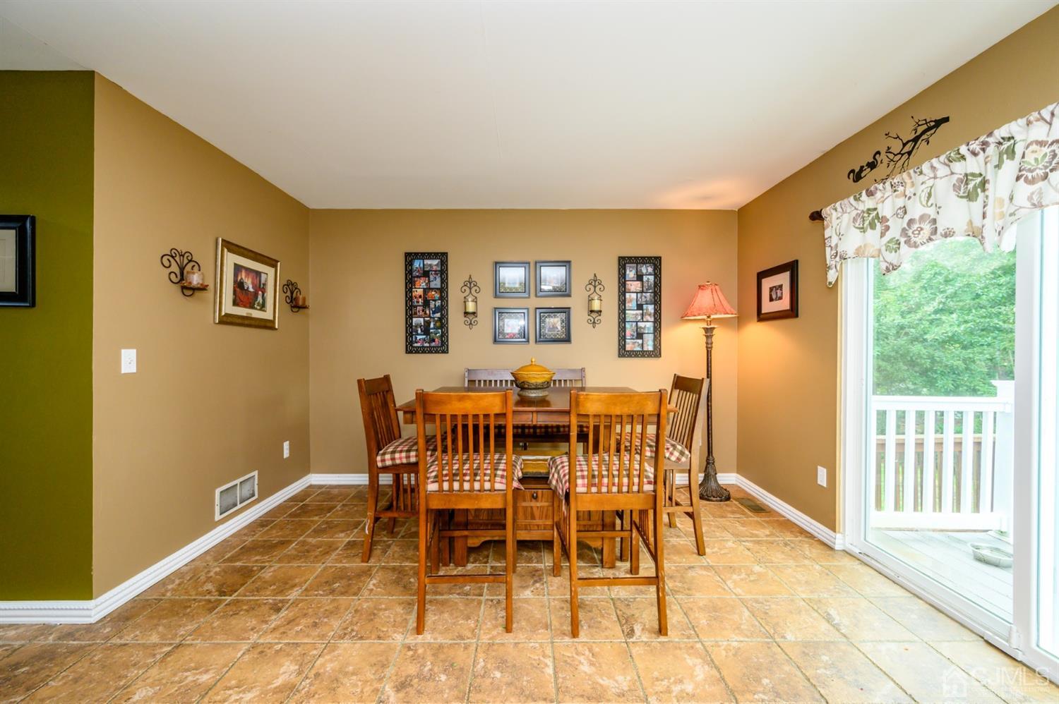 373 Yeoman Road Manahawkin, NJ 08050 - Photo 13 of 33 Gallery Image 13