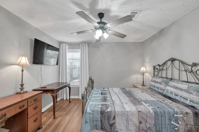 $200,000 | 392 Timber Bay Drive, Trinity, TX 75862