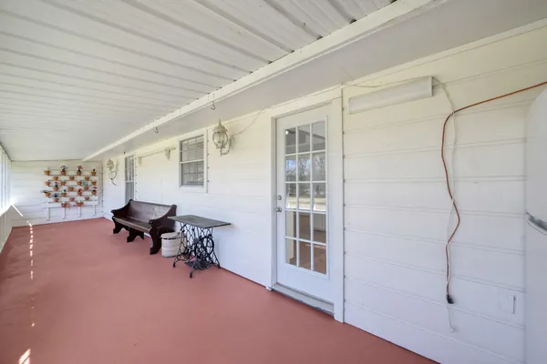 $200,000 | 392 Timber Bay Drive, Trinity, TX 75862