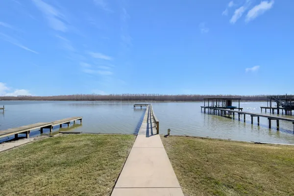 $200,000 | 392 Timber Bay Drive, Trinity, TX 75862