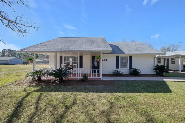 $200,000 | 392 Timber Bay Drive, Trinity, TX 75862