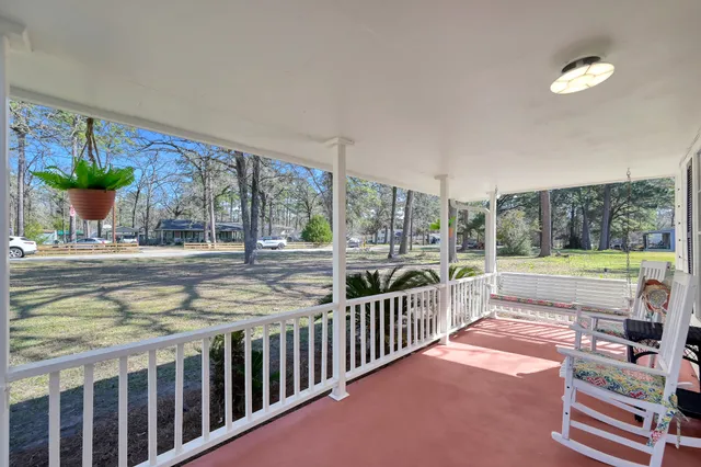 $200,000 | 392 Timber Bay Drive, Trinity, TX 75862