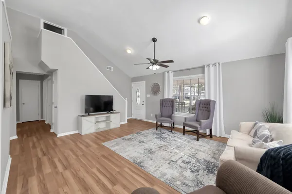 $200,000 | 392 Timber Bay Drive, Trinity, TX 75862