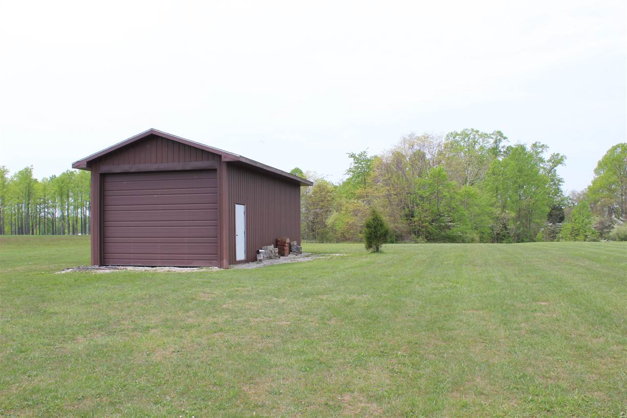 3723 Tunnelton Road Bedford, IN 47421 - Photo 25 of 27 Gallery Image 25