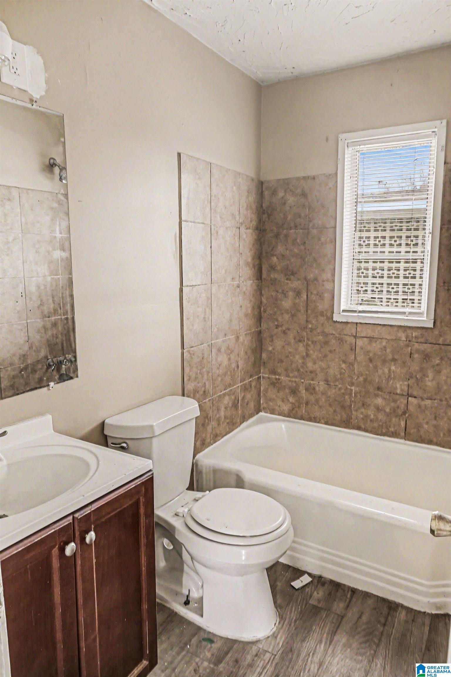 1520 17th Way Southwest Birmingham, AL 35211 - Photo 13 of 15