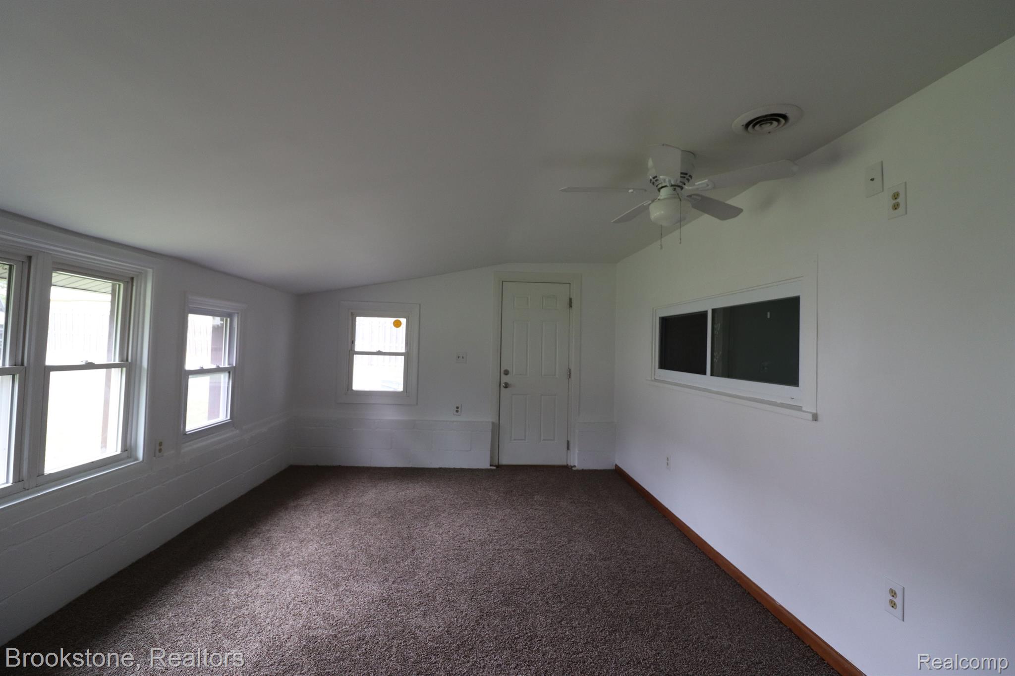 7460 Textile Road Ypsilanti, MI 48197 - Photo 16 of 36 bonus room pic 2 , this room has its own entrance!