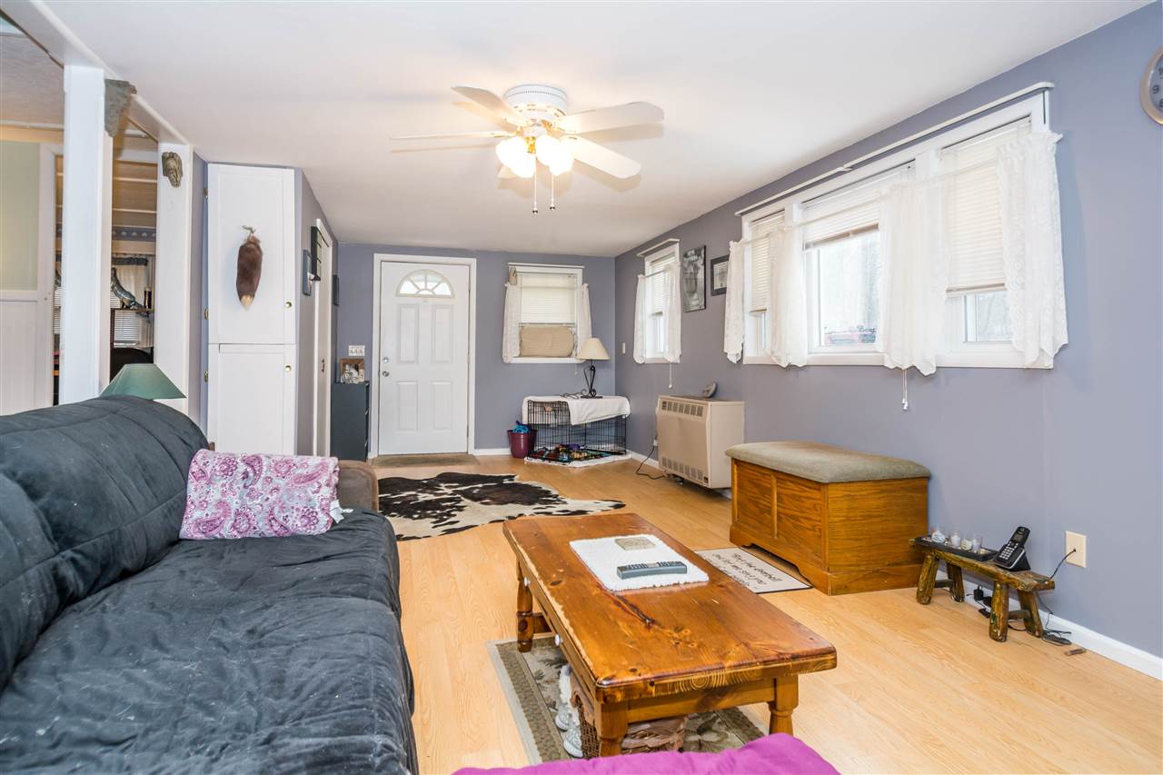20 Old Manchester Road Derry, NH 03038 - Photo 6 of 27