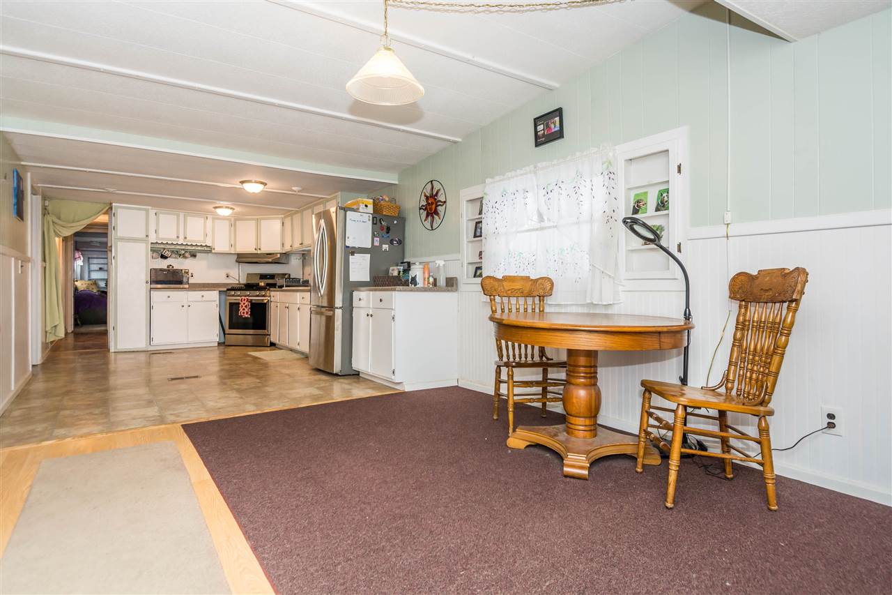 20 Old Manchester Road Derry, NH 03038 - Photo 7 of 27