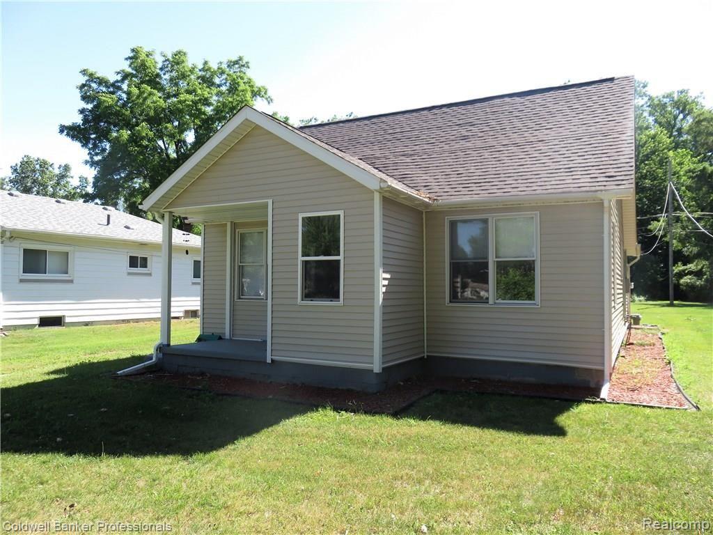 14666 Merriman Road Livonia, MI 48154 - Photo 4 of 20 IMG_2295.JPG
