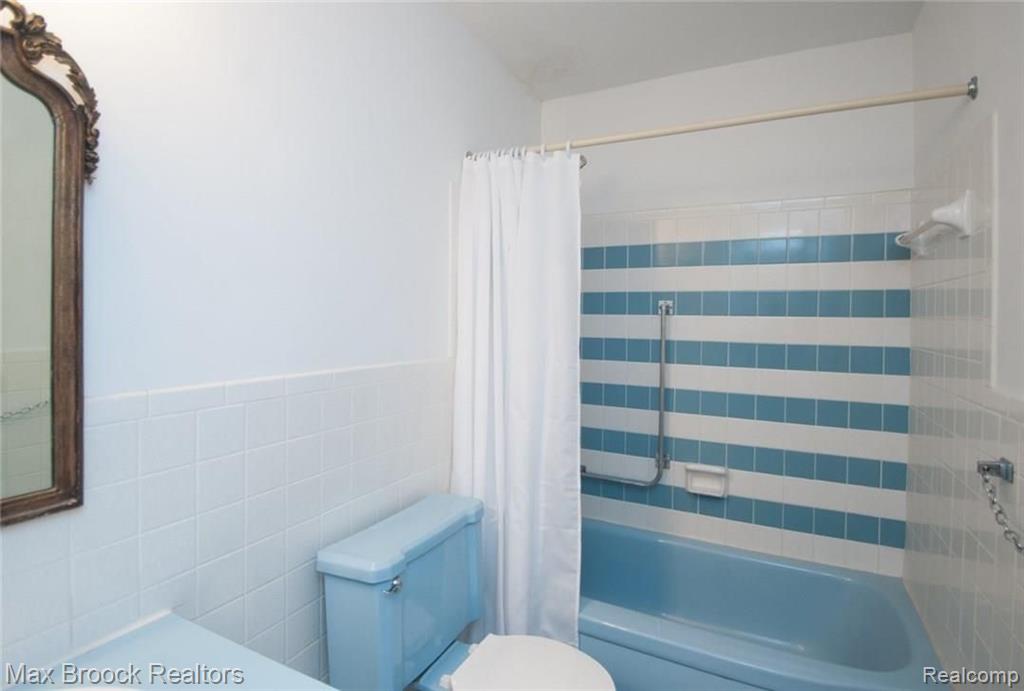 100 West Hickory Grove Road, Unit 4 Bloomfield Hills, MI 48304 - Photo 11 of 11