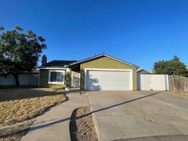 320 Lannis Court Ripon, CA 95366 - Photo 1 of 1 a view of a house with a yard