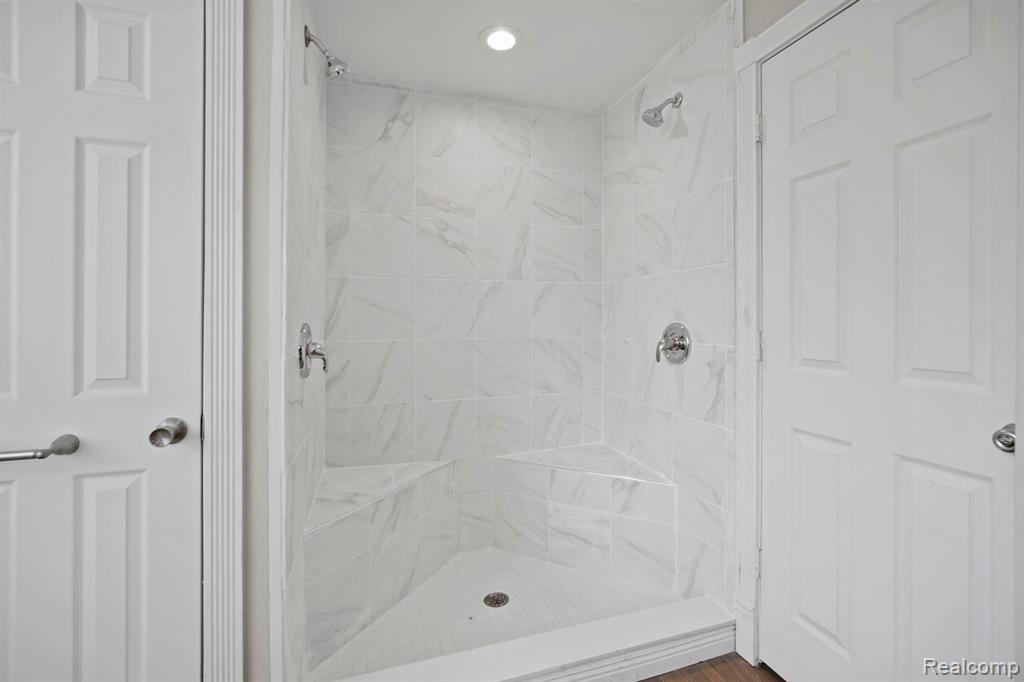 5035 Center Road Linden, MI 48451 - Photo 32 of 88