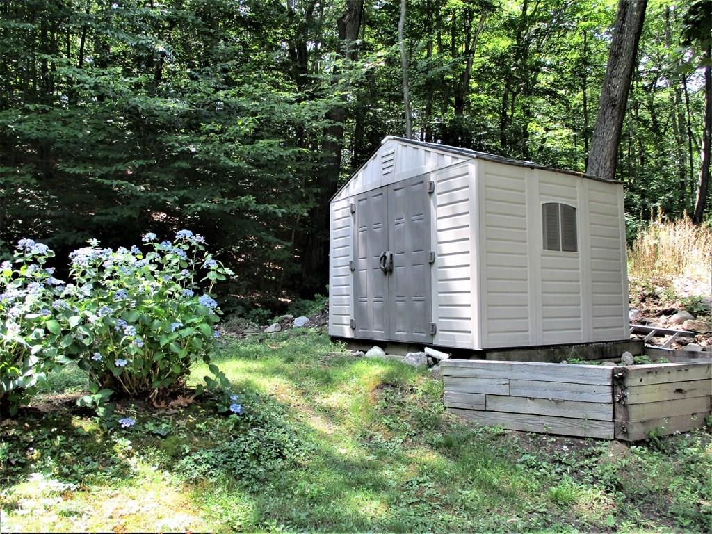 141 Senna Road Fitchburg, MA 01420 - Photo 17 of 24 Gallery Image 17