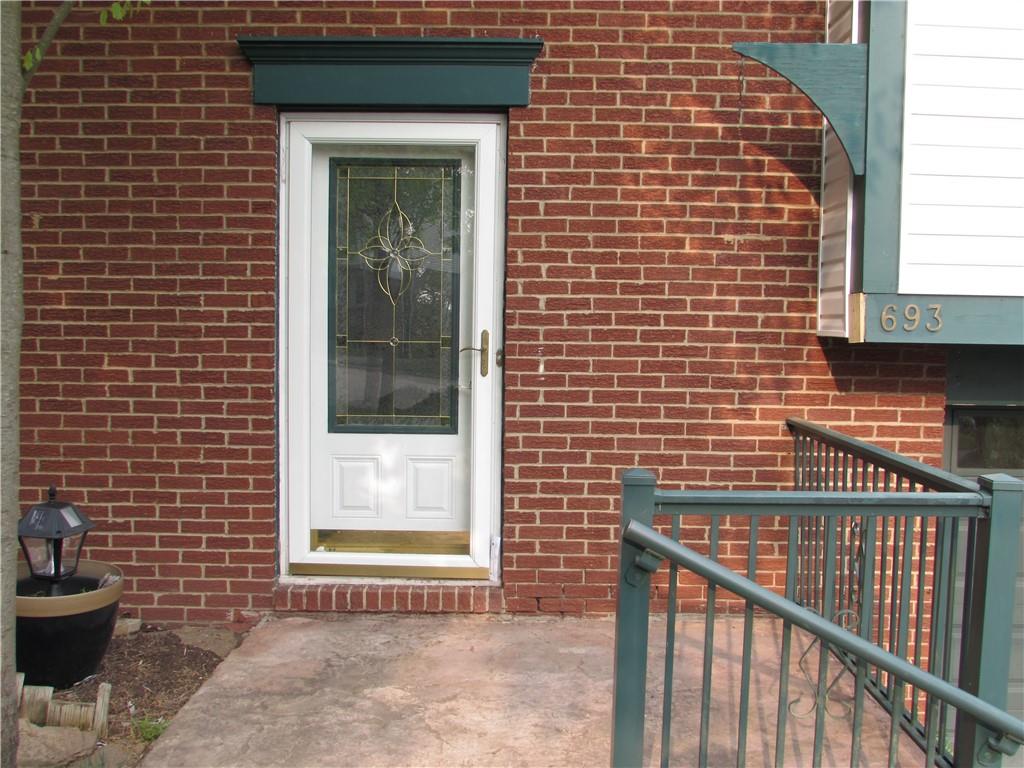 693 Blue Ridge Drive Pittsburgh, PA 15239 - Photo 2 of 36 Gallery Image 2