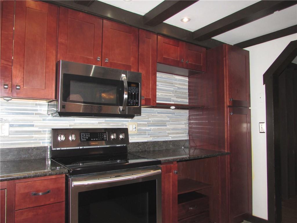 693 Blue Ridge Drive Pittsburgh, PA 15239 - Photo 10 of 36 Gallery Image 10