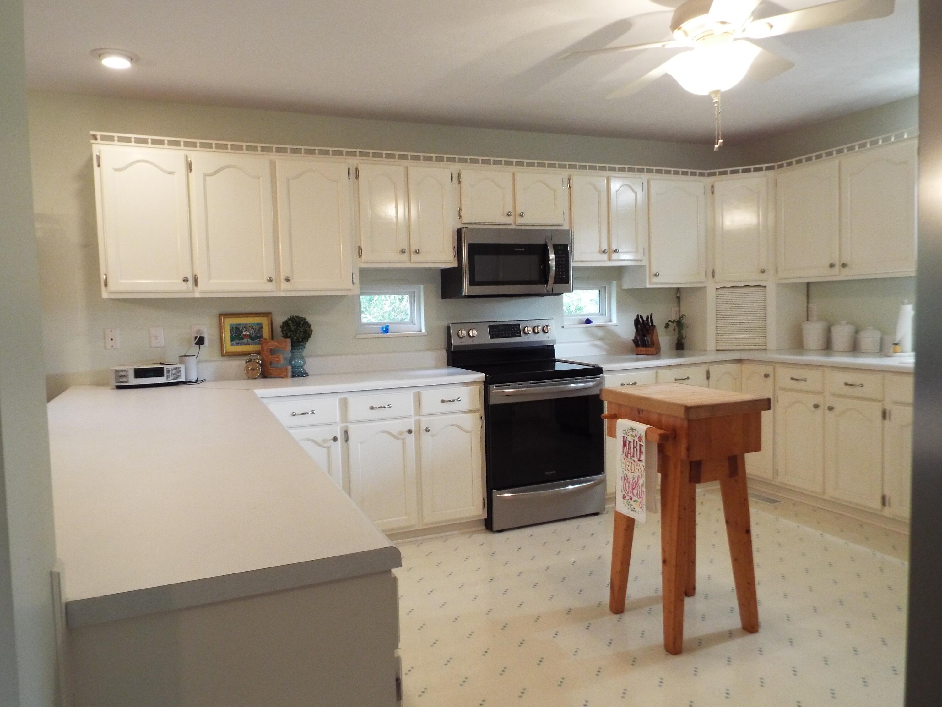 394 Huntsman Lane Bean Station, TN 37708 - Photo 2 of 36 8B7E7EB6-6E70-45FA-A627-E9EBA7778882