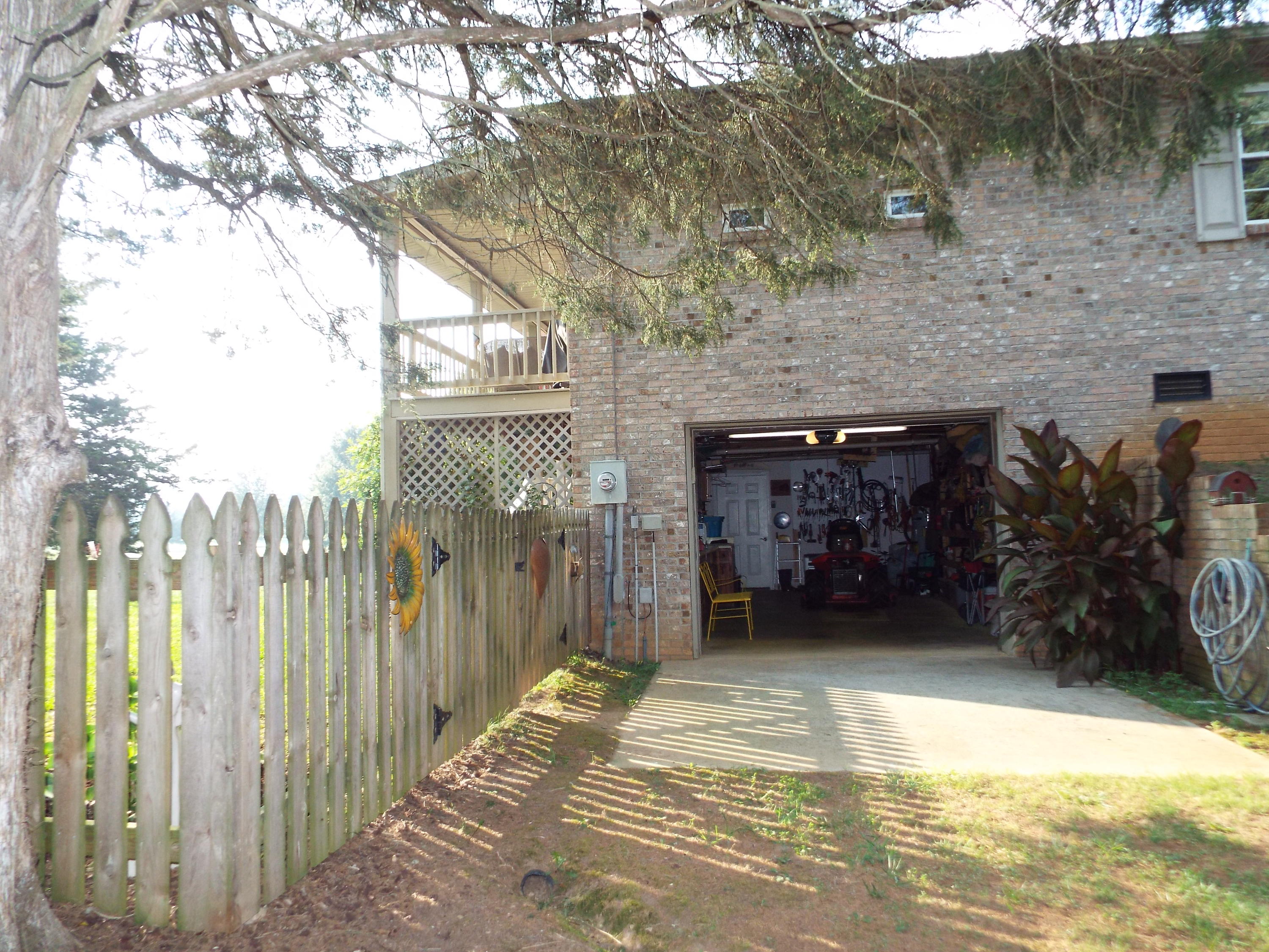 394 Huntsman Lane Bean Station, TN 37708 - Photo 36 of 36 E1C4D306-CDAA-4942-9311-92754059D8F3