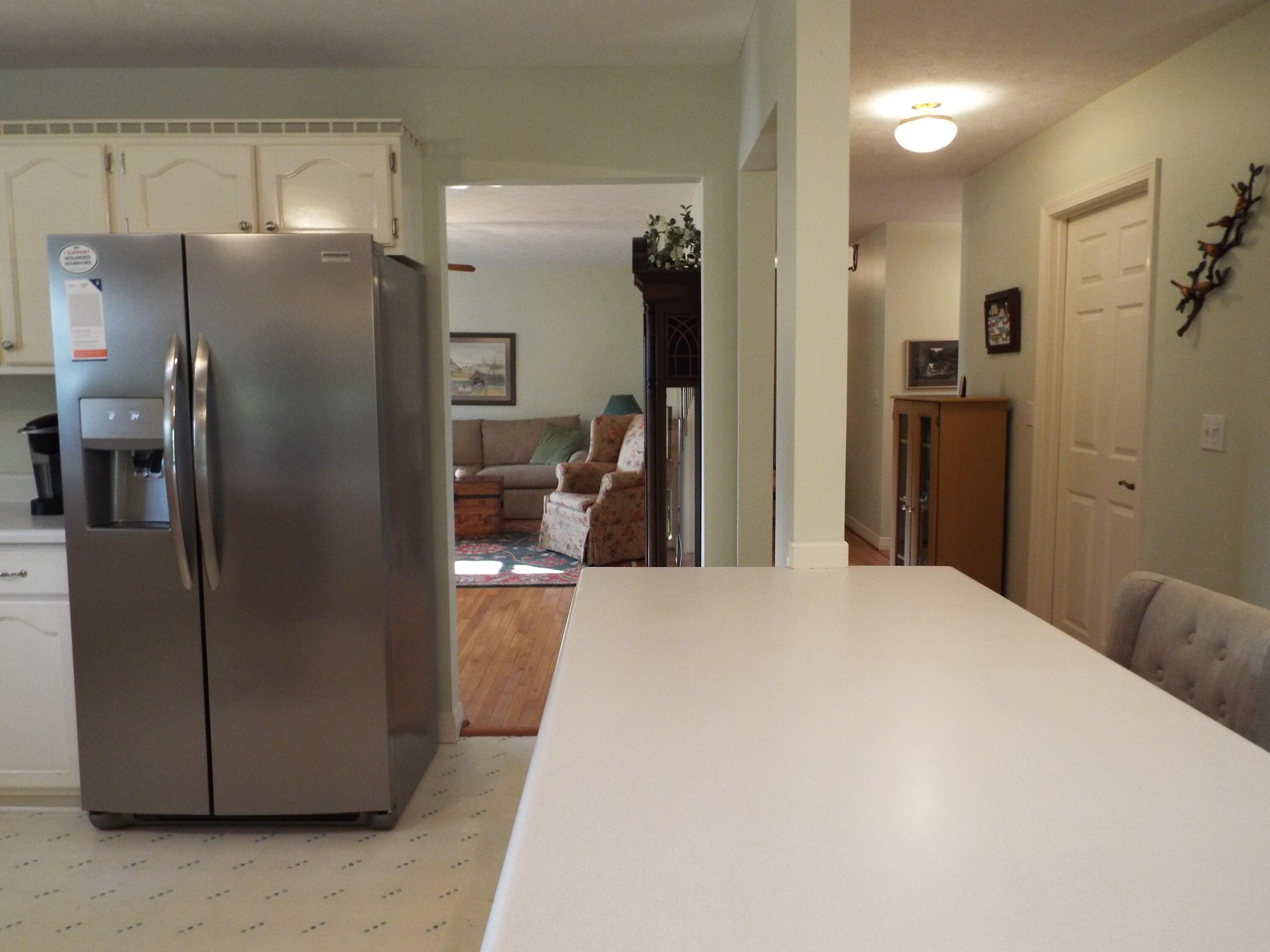 394 Huntsman Lane Bean Station, TN 37708 - Photo 4 of 36 6A550278-09BE-4100-AEA6-F38DFA79ABF8