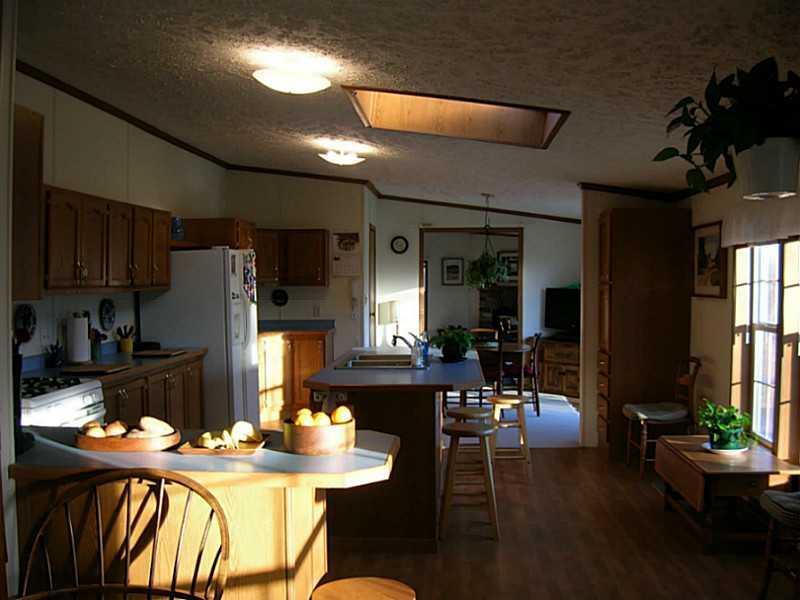 280 Lisbon Road Sabattus, ME 04280 - Photo 17 of 35 Kitchen.