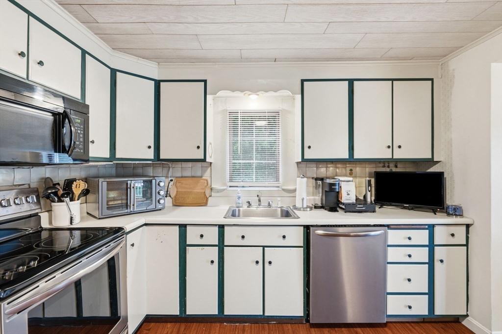 1 Johns Road Marblehead, MA 01945 - Photo 15 of 24 Gallery Image 15