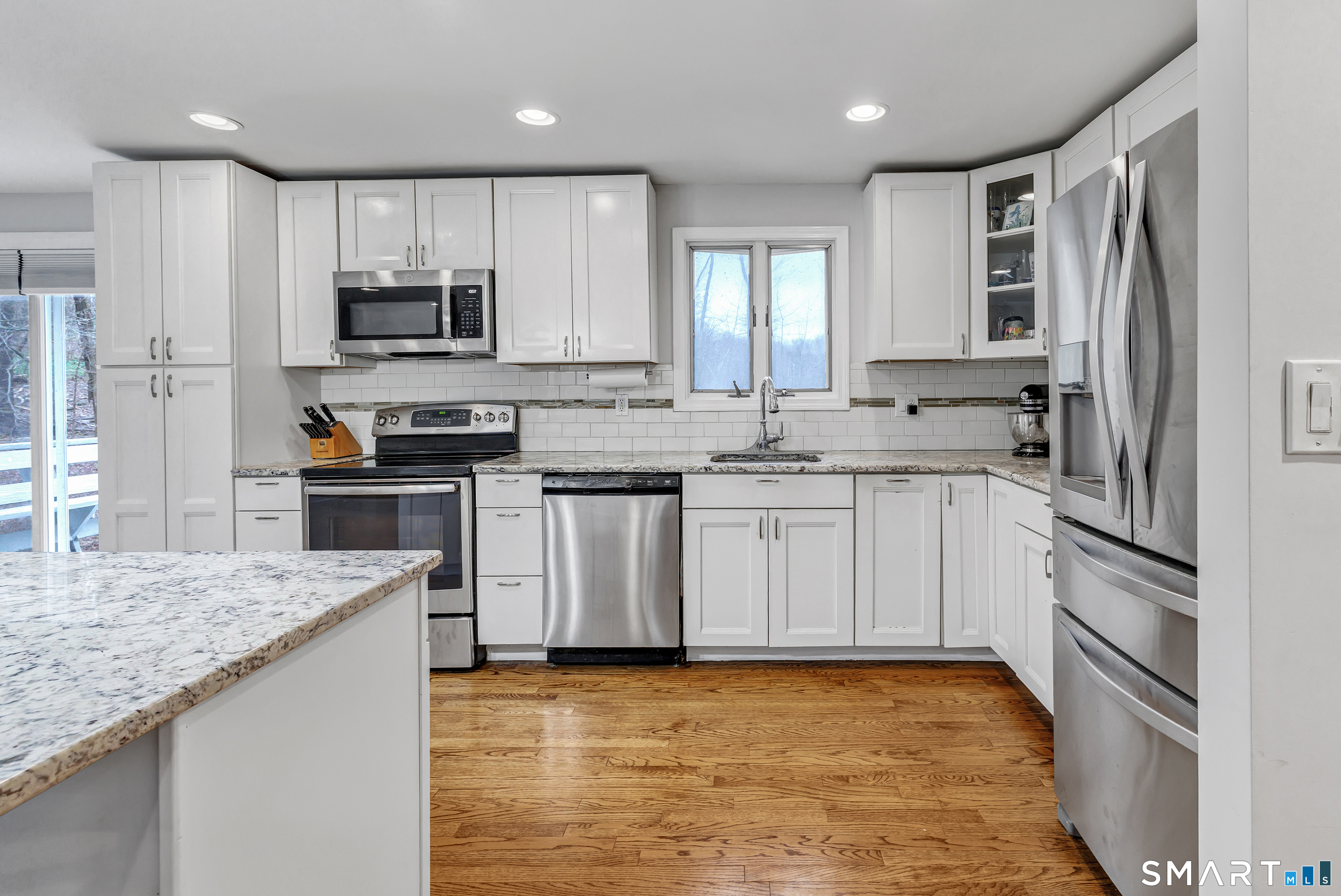 24 Valley Road Shelton, CT 06484 - Photo 15 of 38