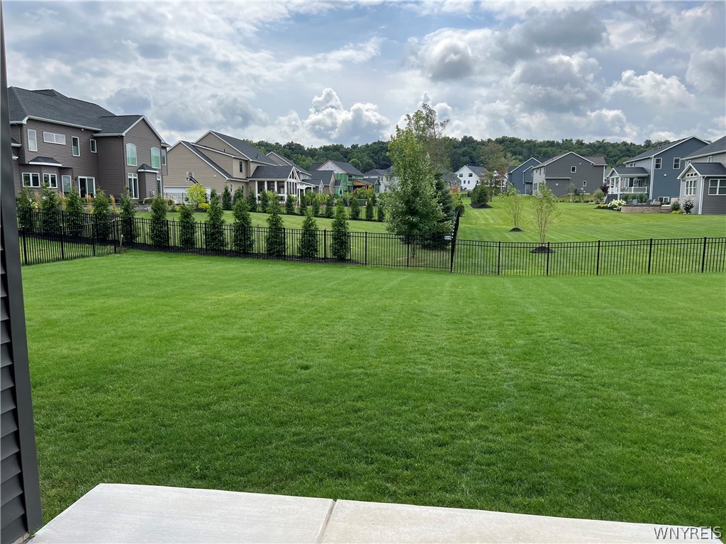 9839 Longleaf Trail Clarence, NY 14031 - Photo 38 of 40