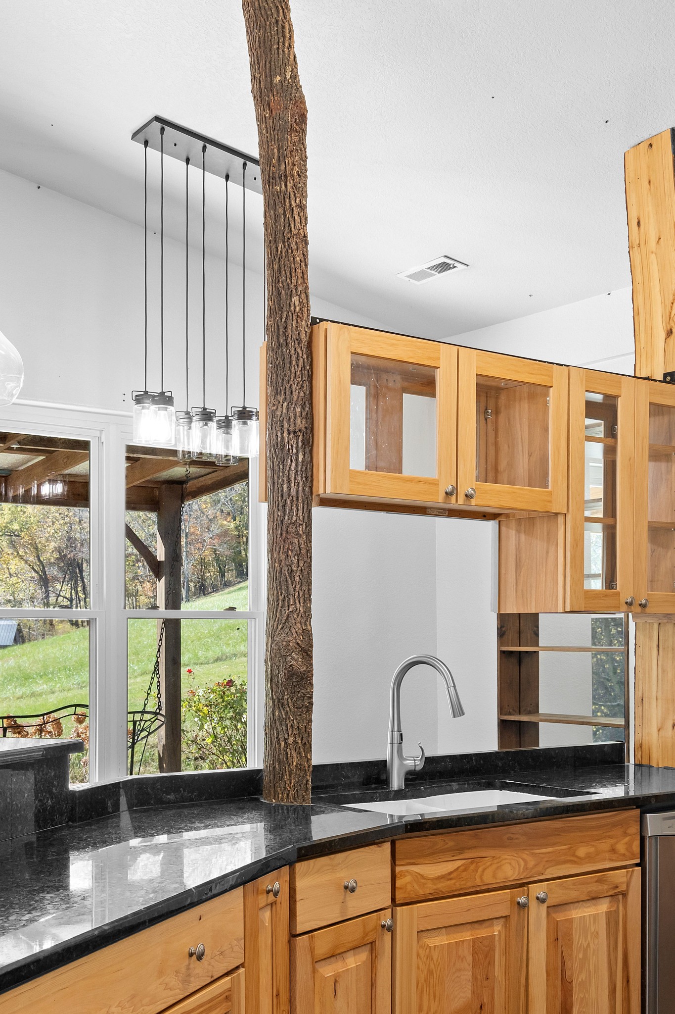 183 Puncheon Camp Lane Bell Buckle, TN 37020 - Photo 14 of 51