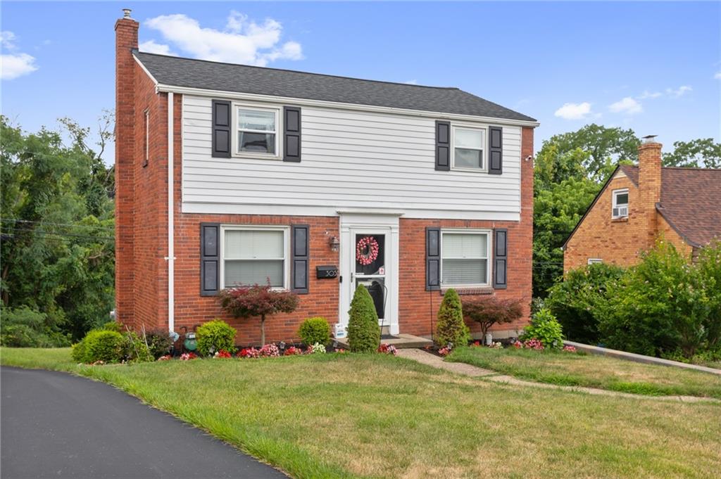 305 Orchard Spring Road Pittsburgh, PA 15220 - Photo 2 of 25 Gallery Image 2