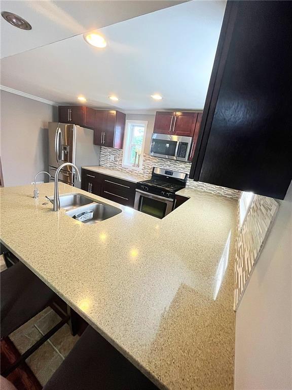 305 Orchard Spring Road Pittsburgh, PA 15220 - Photo 8 of 25 Gallery Image 8