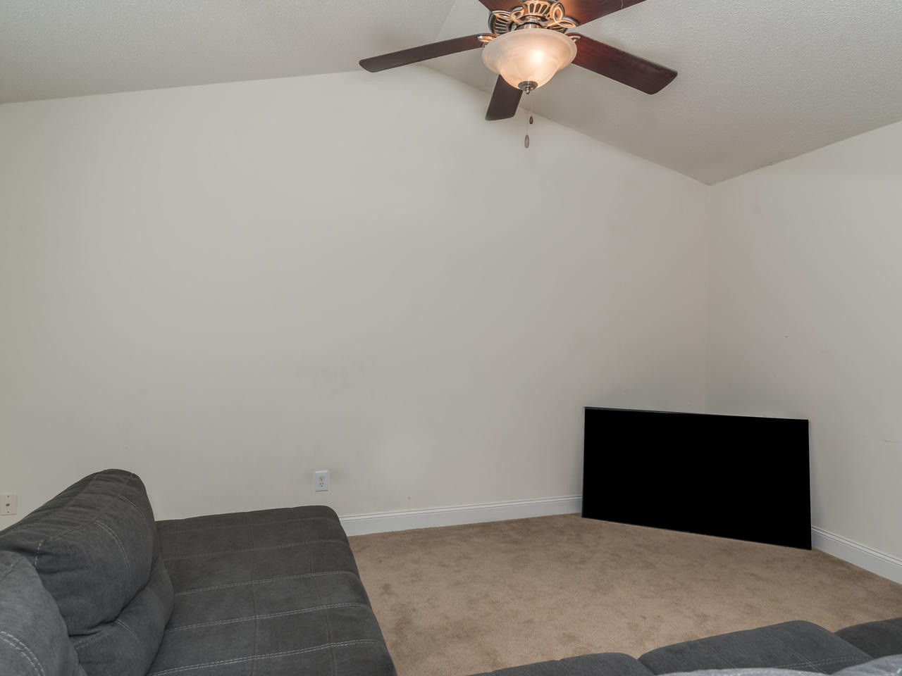 906 Allister Road Durham, NC 27703 - Photo 8 of 26 Photo 8
