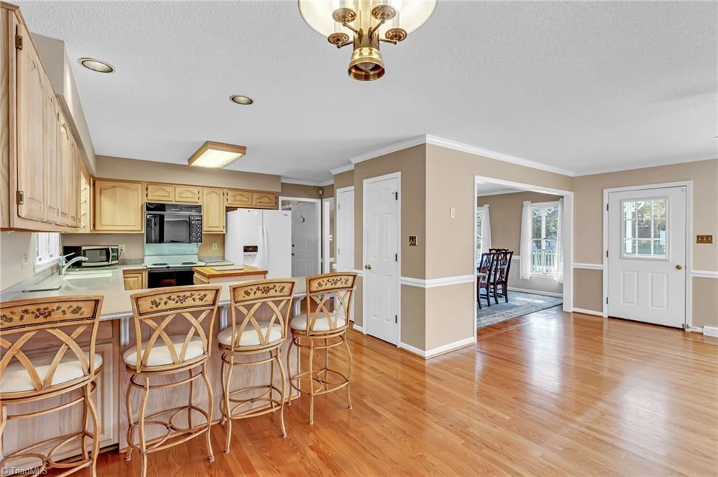 1120 Mapleview Court High Point, NC 27265 - Photo 23 of 50