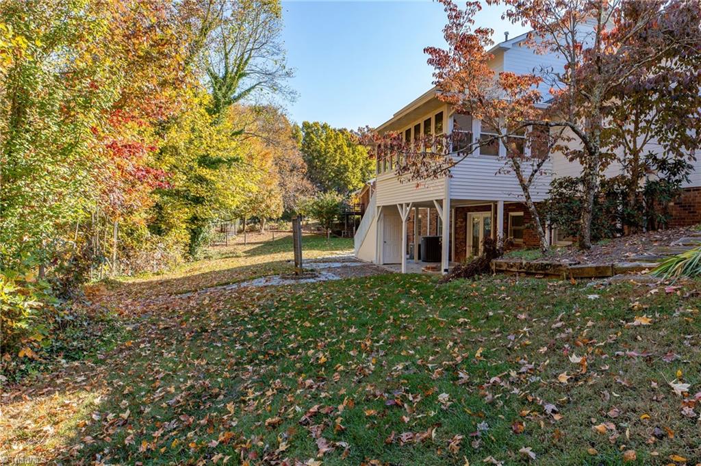 1120 Mapleview Court High Point, NC 27265 - Photo 47 of 50