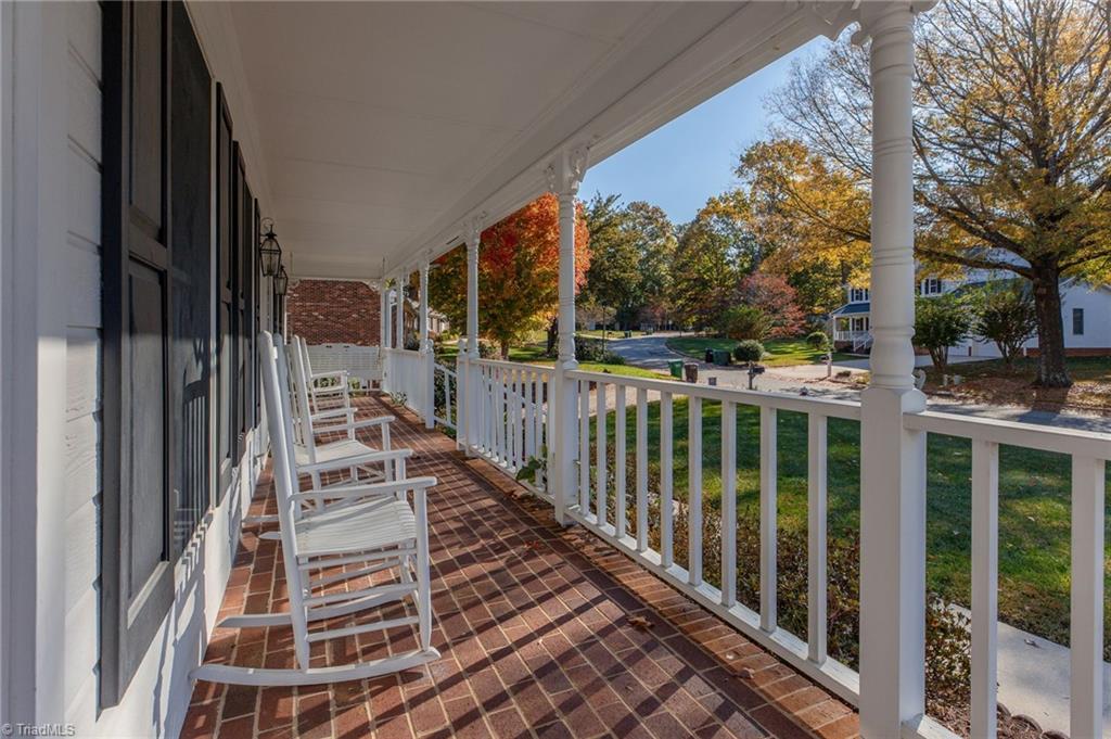 1120 Mapleview Court High Point, NC 27265 - Photo 6 of 50
