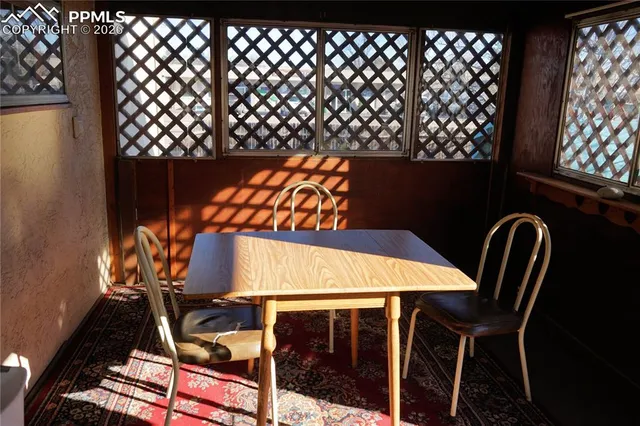 a street sign that is on a pole