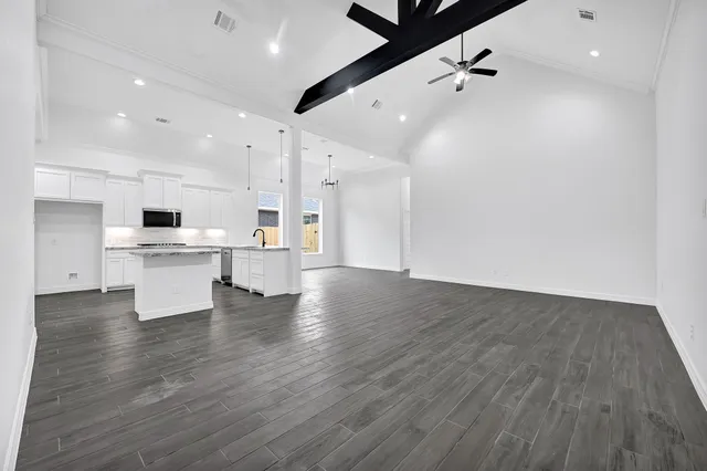 $419,000 | 201 Big Spg Drive, Anahuac, TX 77514