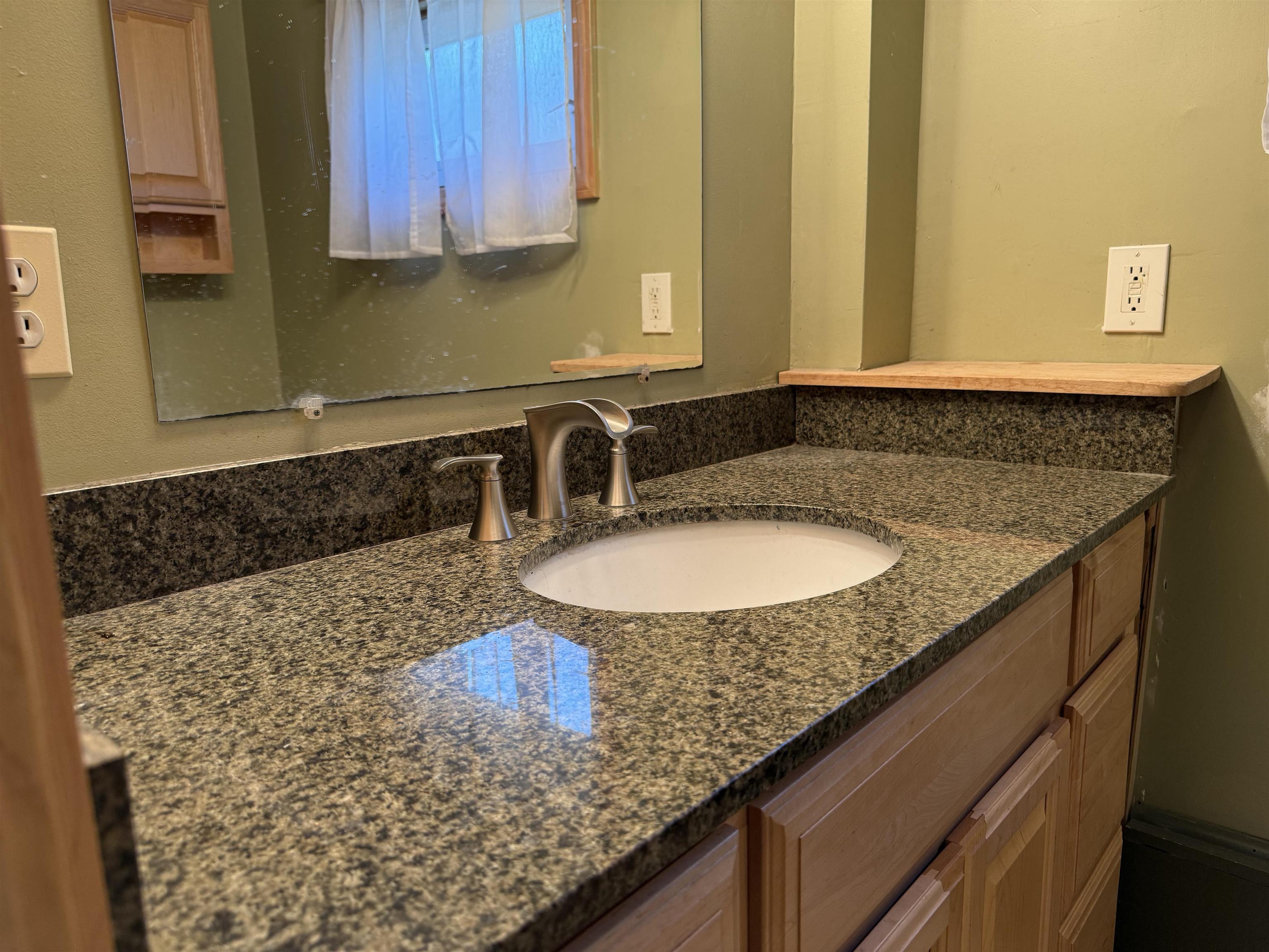 33 Coopers Grove Road Kingston, NH 03848 - Photo 32 of 48
