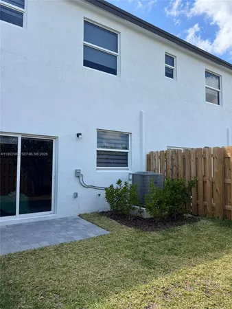 $2,700 | 27687 Southwest 155th Court, Unit 27687, Homestead, FL 33033