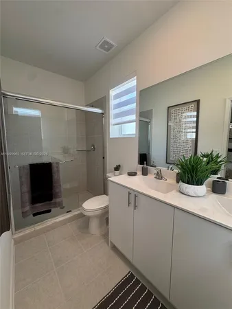 $2,700 | 27687 Southwest 155th Court, Unit 27687, Homestead, FL 33033
